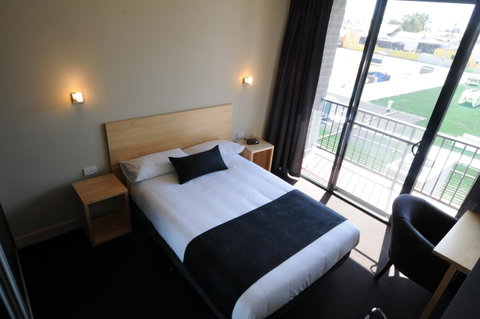 Mansfield Park Hotel - Accommodation Resorts 12