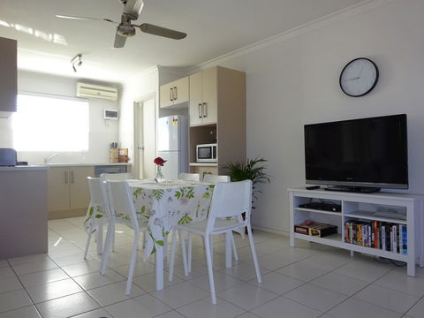 Selene Holiday Apartment @West Beach - Accommodation Resorts 9