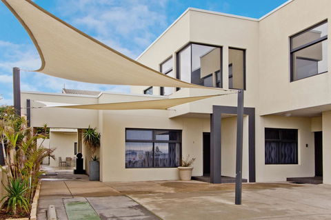 Atlantic West Beach Apartments - Accommodation Resorts 0