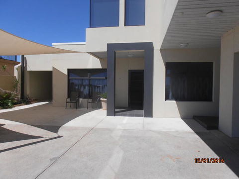 Atlantic West Beach Apartments - Accommodation Resorts 2