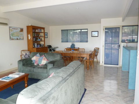 SeaShells Penneshaw - Accommodation Resorts 12