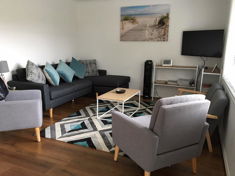 Windsor Gardens Home - Accommodation Resorts 6