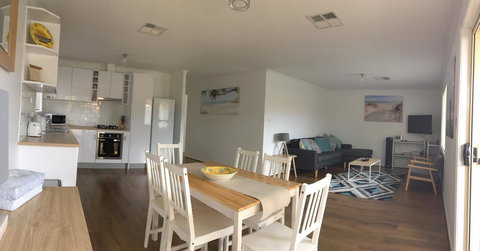 Windsor Gardens Home - Accommodation Resorts 9