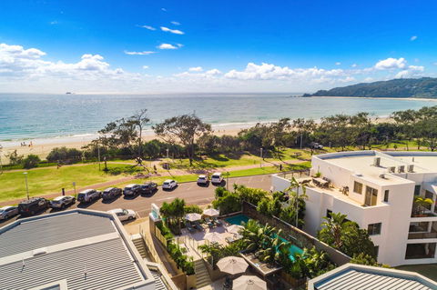 Bayview Beachfront Apartments, In Town Right On The Beach - Accommodation Resorts 3