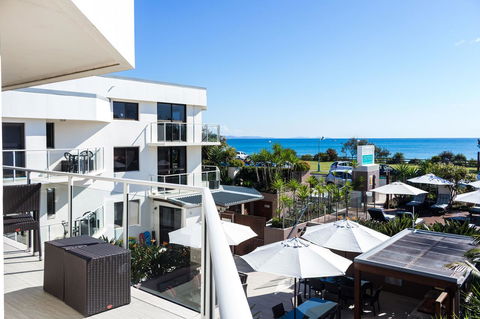 Bayview Beachfront Apartments, In Town Right On The Beach - Accommodation Resorts 15