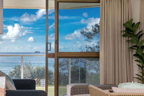 Bayview Beachfront Apartments, In Town Right On The Beach - Accommodation Resorts 29