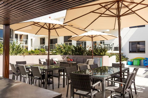 Bayview Beachfront Apartments, In Town Right On The Beach - Accommodation Resorts 25