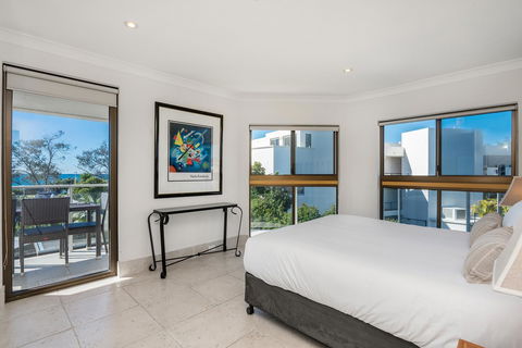 Bayview Beachfront Apartments, In Town Right On The Beach - Accommodation Resorts 37