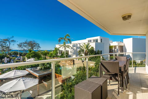 Bayview Beachfront Apartments, In Town Right On The Beach - Accommodation Resorts 21