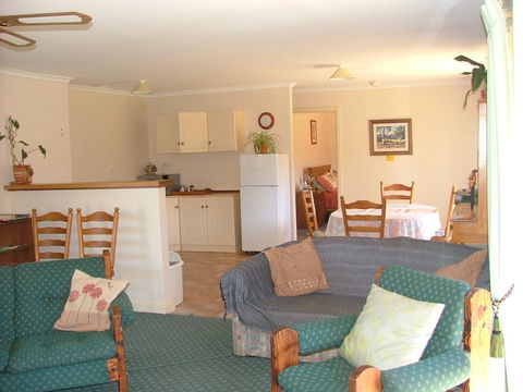 Taralee Orchards - Accommodation Resorts 8