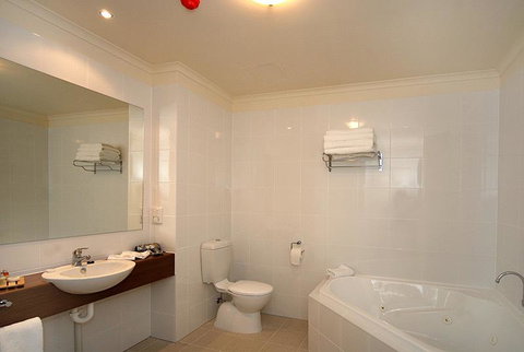 Lady Bay Hotel - Accommodation Resorts 7