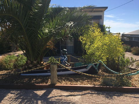 SHAKIN' SHACK - Accommodation Resorts 21