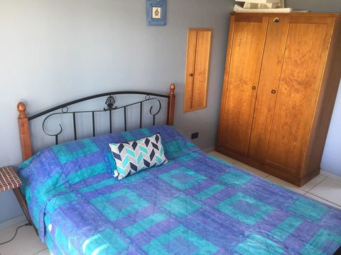 SHAKIN' SHACK - Accommodation Resorts 3