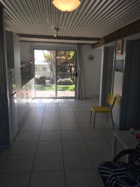 SHAKIN' SHACK - Accommodation Resorts 8