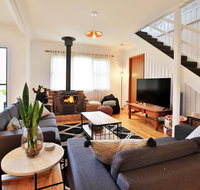 Hudson Bay  Basin View-Pet Friendly-15 Mins to Hyams Beach - Accommodation Resorts