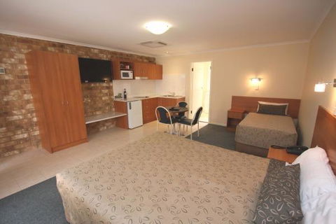 Clare Central - Accommodation Resorts 39