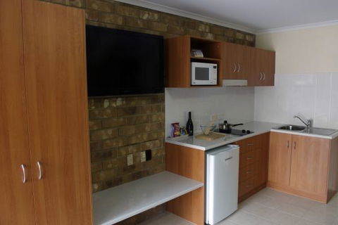 Clare Central - Accommodation Resorts 29