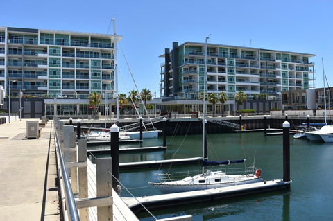 Breakwater Apartment - Accommodation Resorts 1
