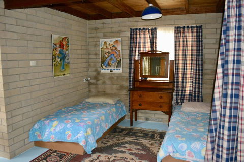 Dolphinview - Accommodation Resorts 9