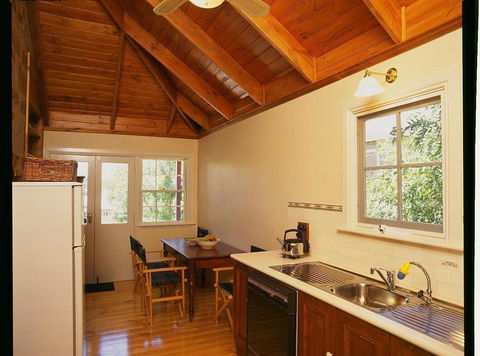 Clare Valley Heritage Retreat - Accommodation Resorts 13