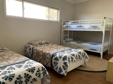 Waterfront On Osprey - Accommodation Resorts 16