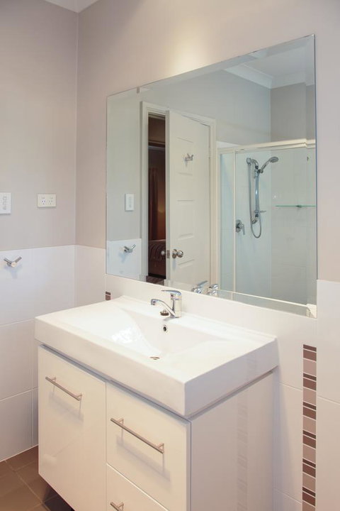 Waterfront On Osprey - Accommodation Resorts 22