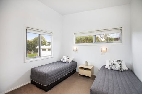 Blue Lake Holiday Park - Accommodation Resorts 41