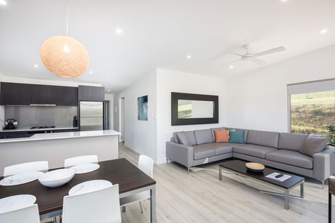 Blue Lake Holiday Park - Accommodation Resorts 3