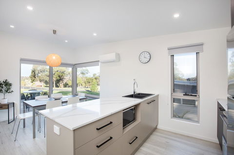 Blue Lake Holiday Park - Accommodation Resorts 22