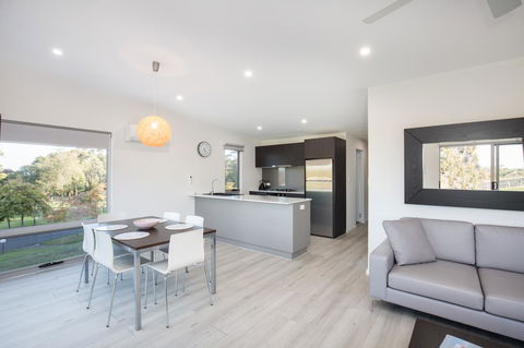 Blue Lake Holiday Park - Accommodation Resorts 21