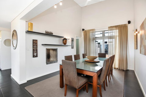 Esplanade Escape - Accommodation Resorts 21