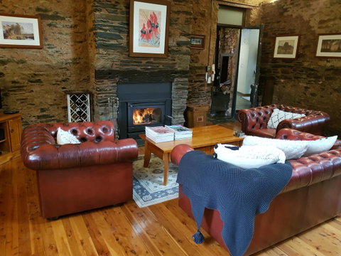 William Hunt's Retreat - Cypress Studio - Accommodation Resorts 7