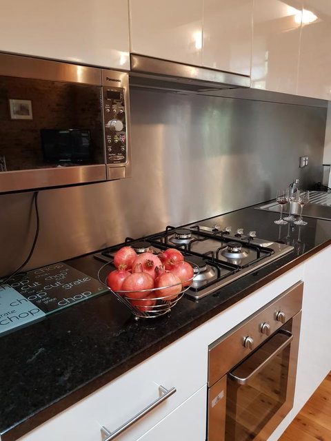 William Hunt's Retreat - Cypress Studio - Accommodation Resorts 13