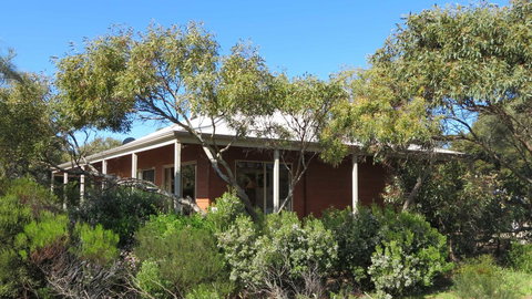 Edge Of Innes - Accommodation Resorts 0