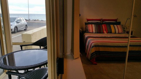 Acaill Accommodation Esplanade Living Self Check-In Self Check-Out - Accommodation Resorts 22