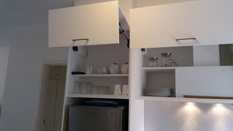 Acaill Accommodation Esplanade Living Self Check-In Self Check-Out - Accommodation Resorts 44