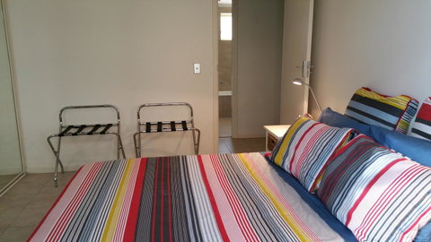Acaill Accommodation Esplanade Living Self Check-In Self Check-Out - Accommodation Resorts 24