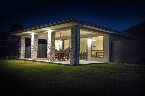 Brock's Base - Accommodation Resorts 9