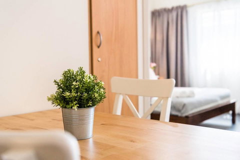 Executive 3 Bedroom Apartment + Internet + Parking - Accommodation Resorts 30