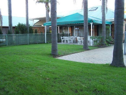 Abcot Inn - Accommodation Resorts 23