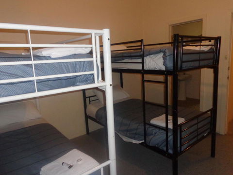 Adelaide Backpackers And Travellers Inn - Accommodation Resorts 8