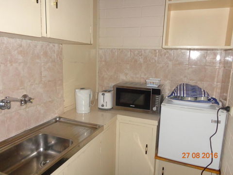 Adelaide Backpackers And Travellers Inn - Accommodation Resorts 26