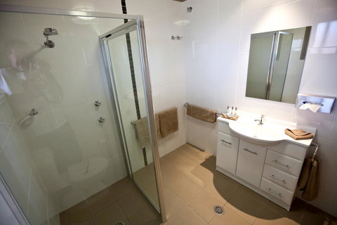 Cattlemans Country Motor Inn & Serviced Apartments - Accommodation Resorts 6