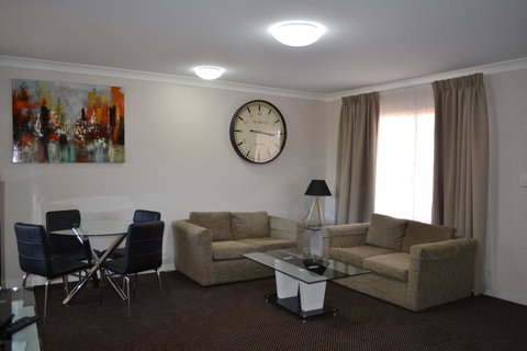 Cattlemans Country Motor Inn & Serviced Apartments - Accommodation Resorts 41