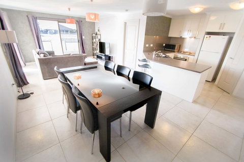 Waterfront On Jefferson, At Wellington Marina, SA - Accommodation Resorts 3