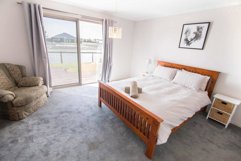 Waterfront On Jefferson, At Wellington Marina, SA - Accommodation Resorts 9