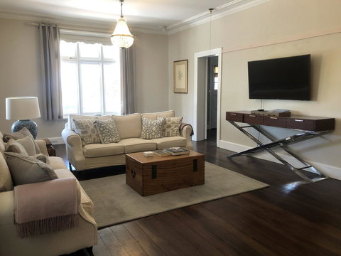 Belmore Cottage - Accommodation Resorts 8