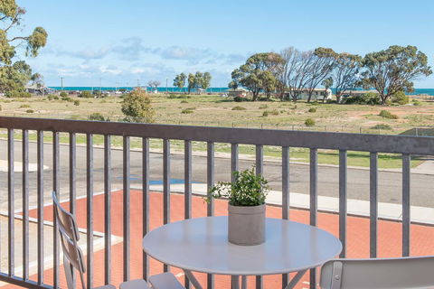Jurien Bay Motel Apartments - Accommodation Resorts 22