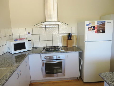 Kanga Cottage - Accommodation Resorts 17