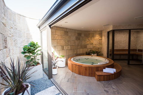 Anchorage Port Stephens - Accommodation Resorts 13